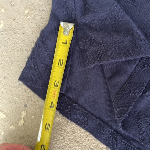 EUC dark blue Peace & Pearls very soft cold shoulder top - Picture 13 of 13